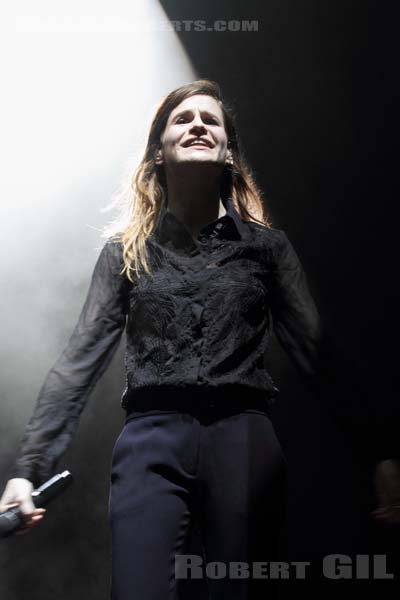 CHRISTINE AND THE QUEENS - 2015-07-16 - PARIS - Parvis de l'Hotel de Ville - 